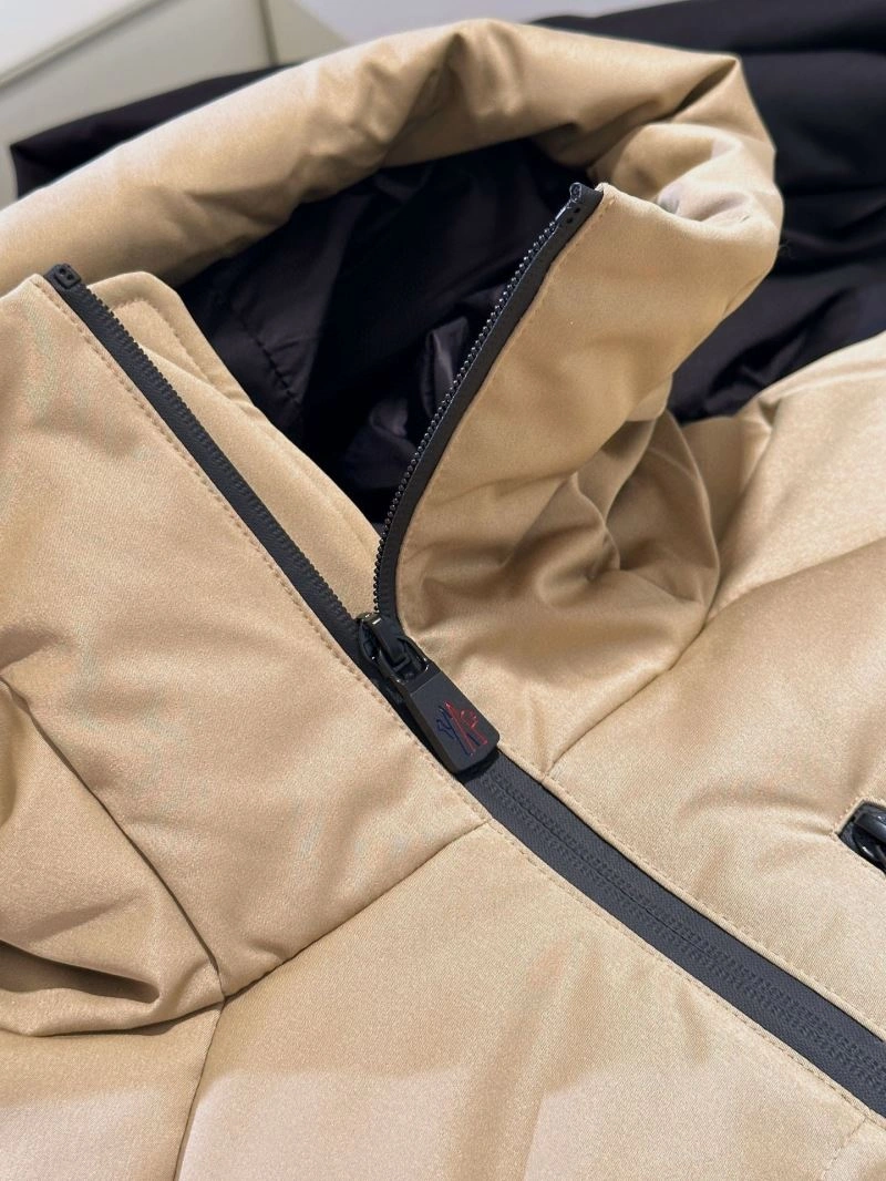 TechFriendly Moncler Down Jackets 144219