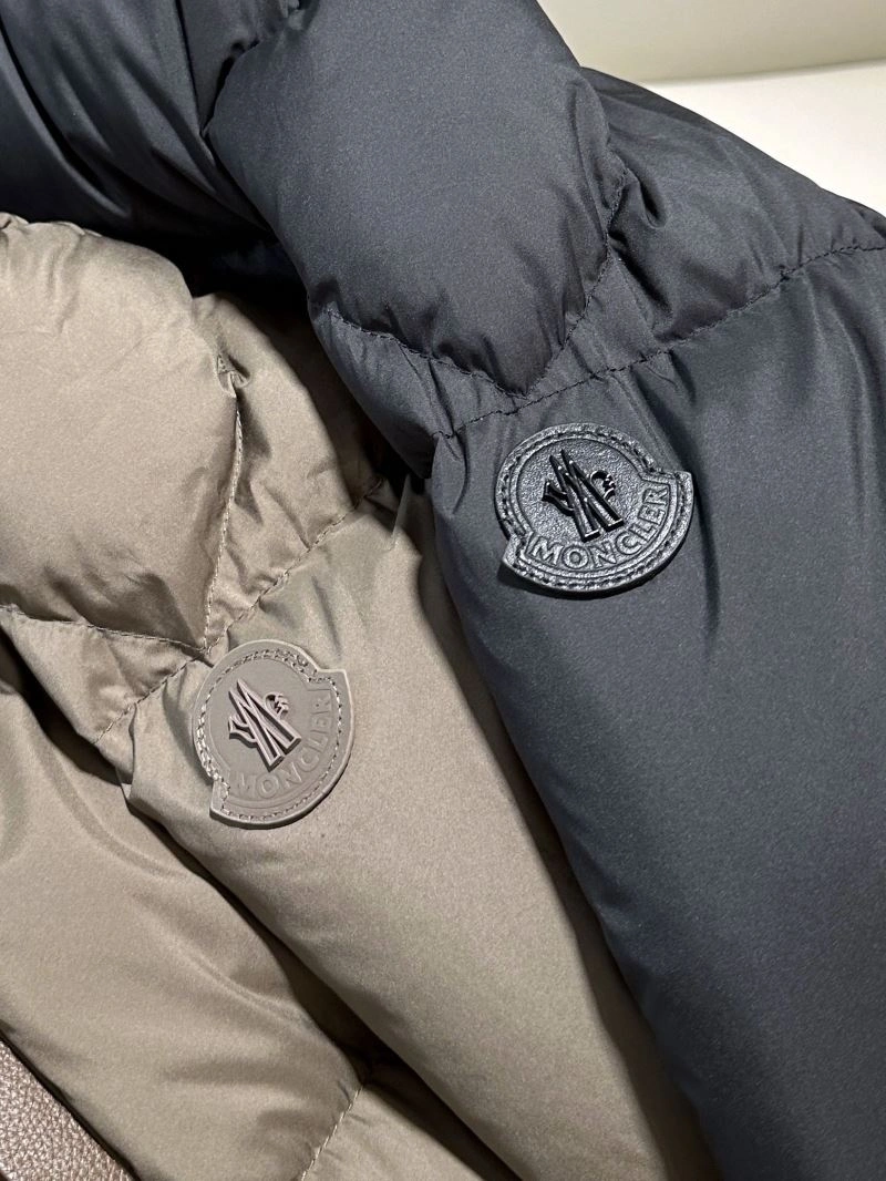 Moncler Down Jackets MultiPurpose 144209