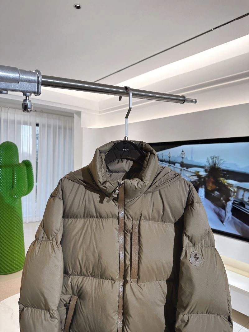 Moncler Down Jackets MultiPurpose 144209