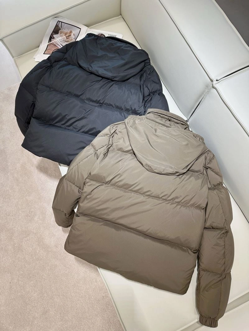 Moncler Down Jackets MultiPurpose 144209