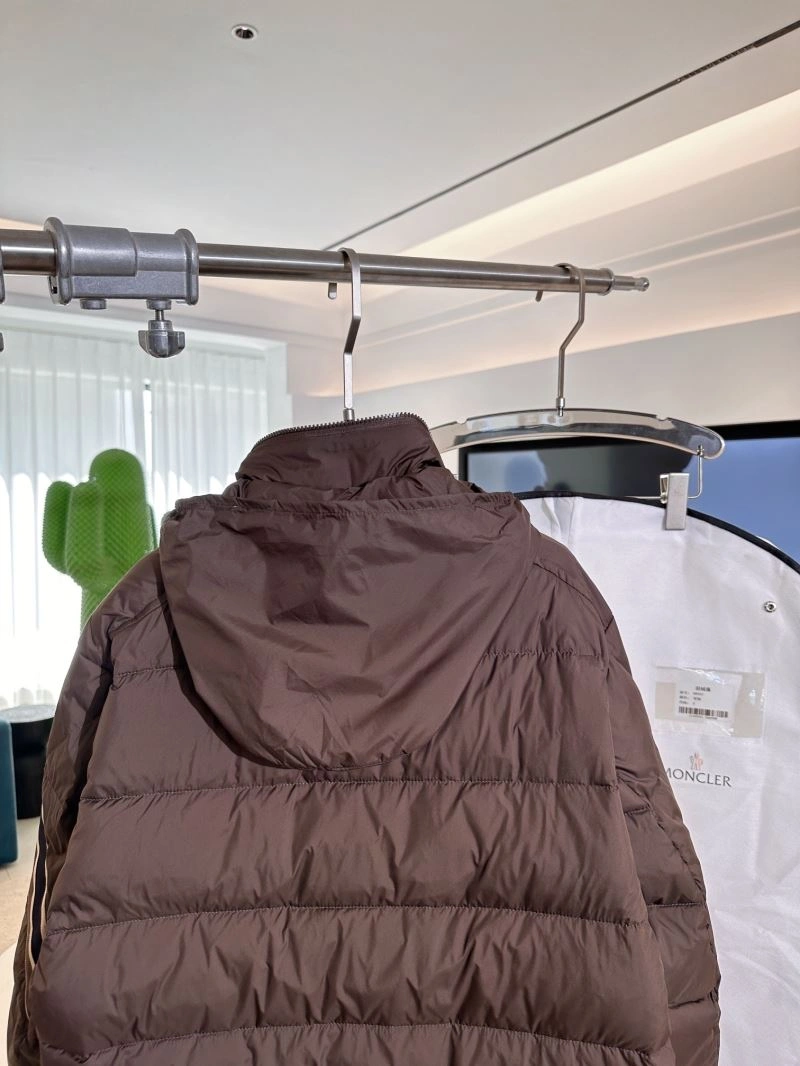 Moncler Down Jackets Unique 144207