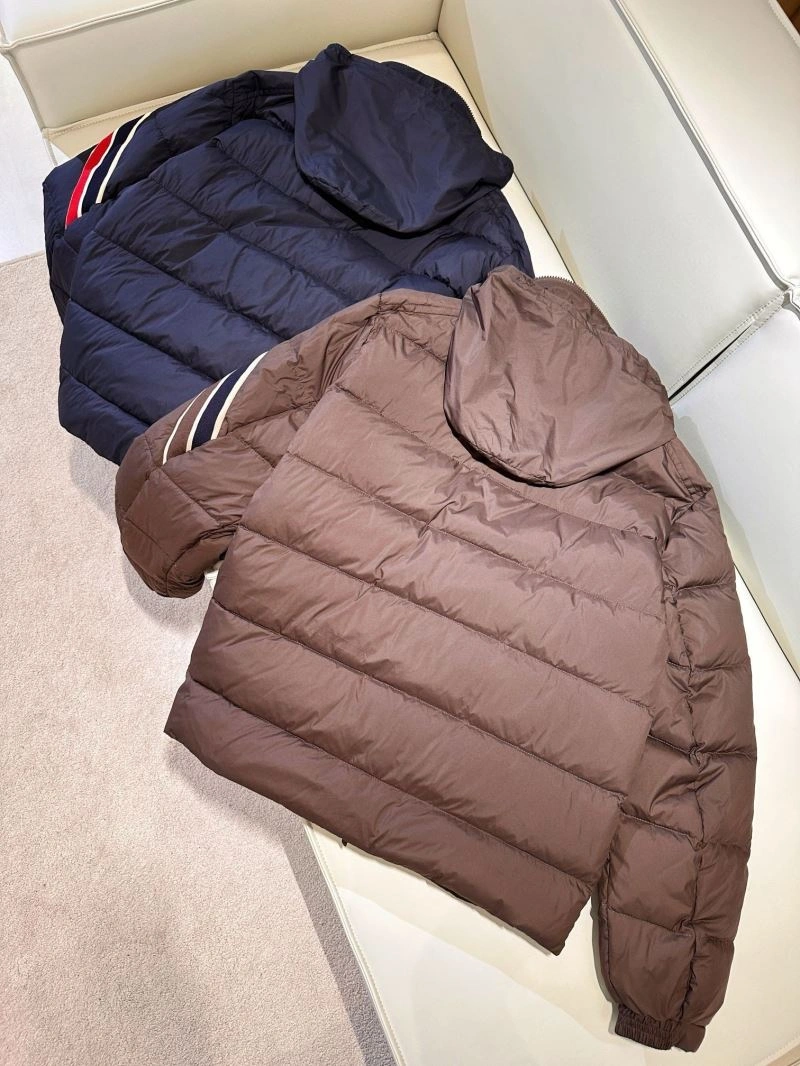 Moncler Down Jackets Unique 144207
