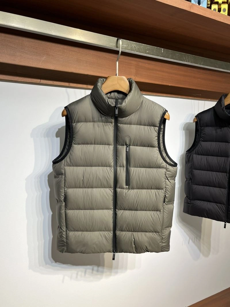 Trendsetting Moncler Down Jackets 144211