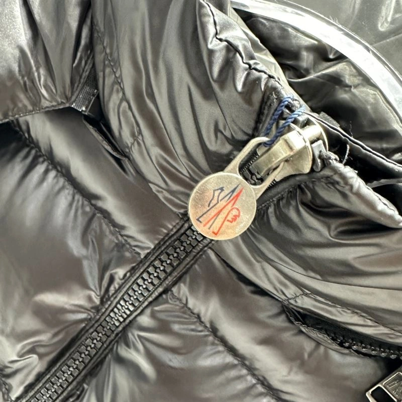 Efficient Moncler Down Jackets 144210