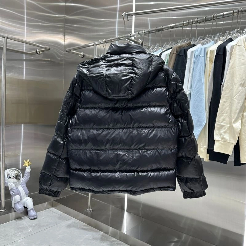 Efficient Moncler Down Jackets 144210