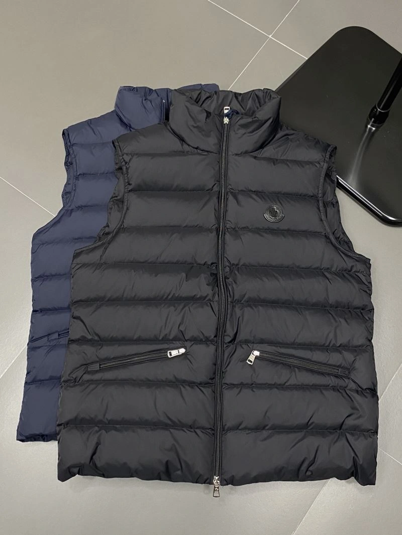 Moncler Down Jackets TravelReady 144200