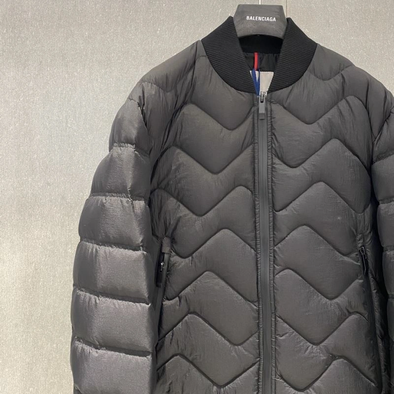 Moncler Down Jackets OdorResistant 144198