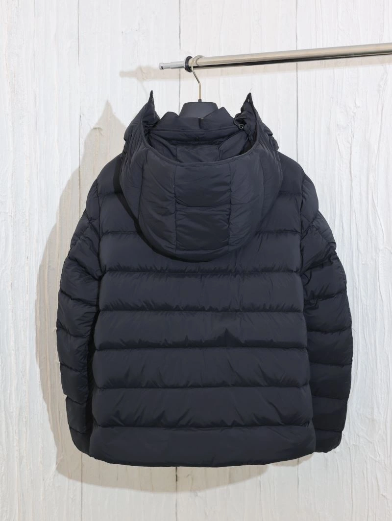 Moncler Down Jackets Comfortable 144196