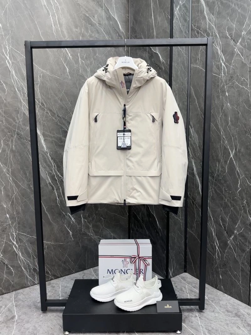 Moncler Down Jackets SmoothTexture 144188