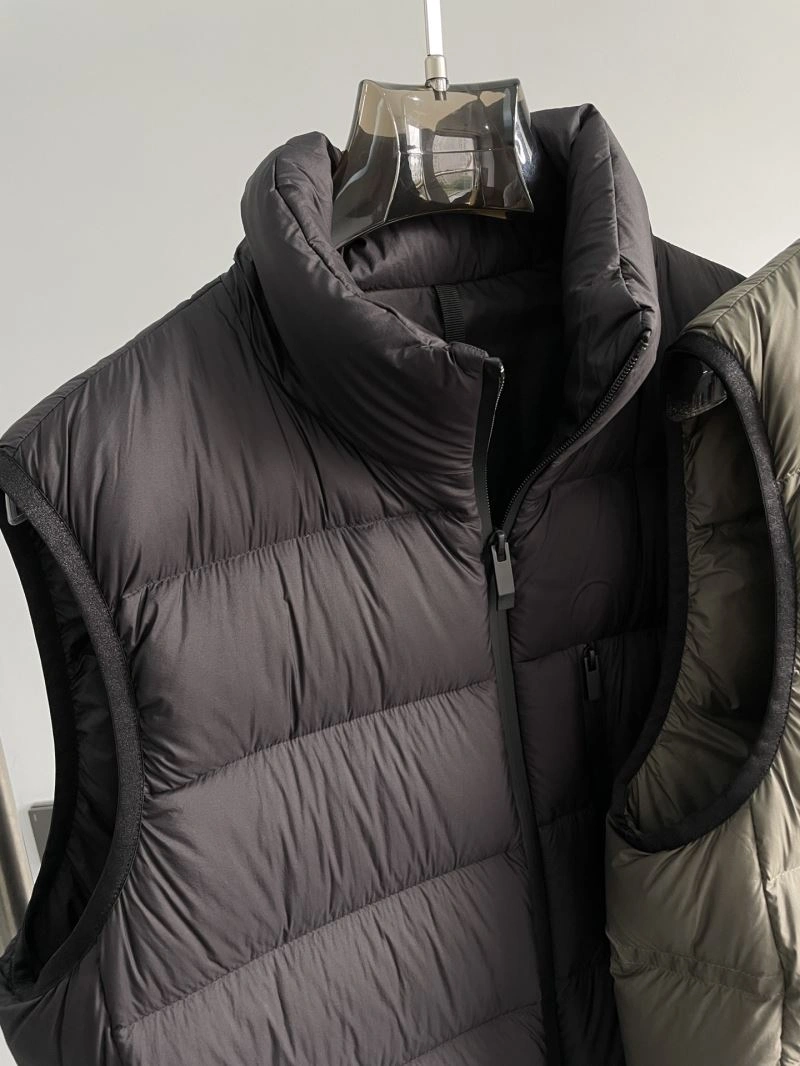 WrinkleFree Moncler Down Jackets 144183
