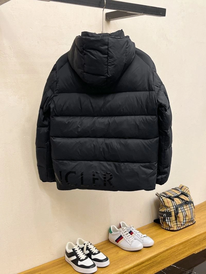 Moncler Down Jackets FlexibleFit 144190
