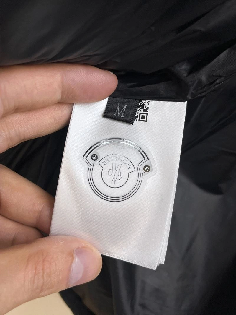 Moncler Down Jackets RelaxedFit 144191