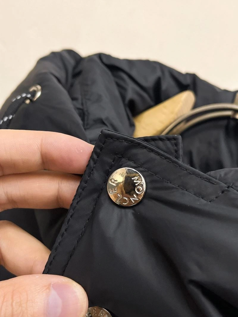 Moncler Down Jackets RelaxedFit 144191