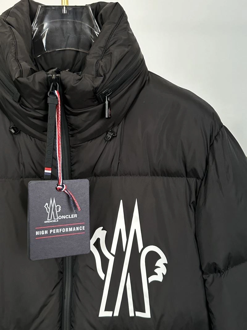Moncler Down Jackets Refined 144180