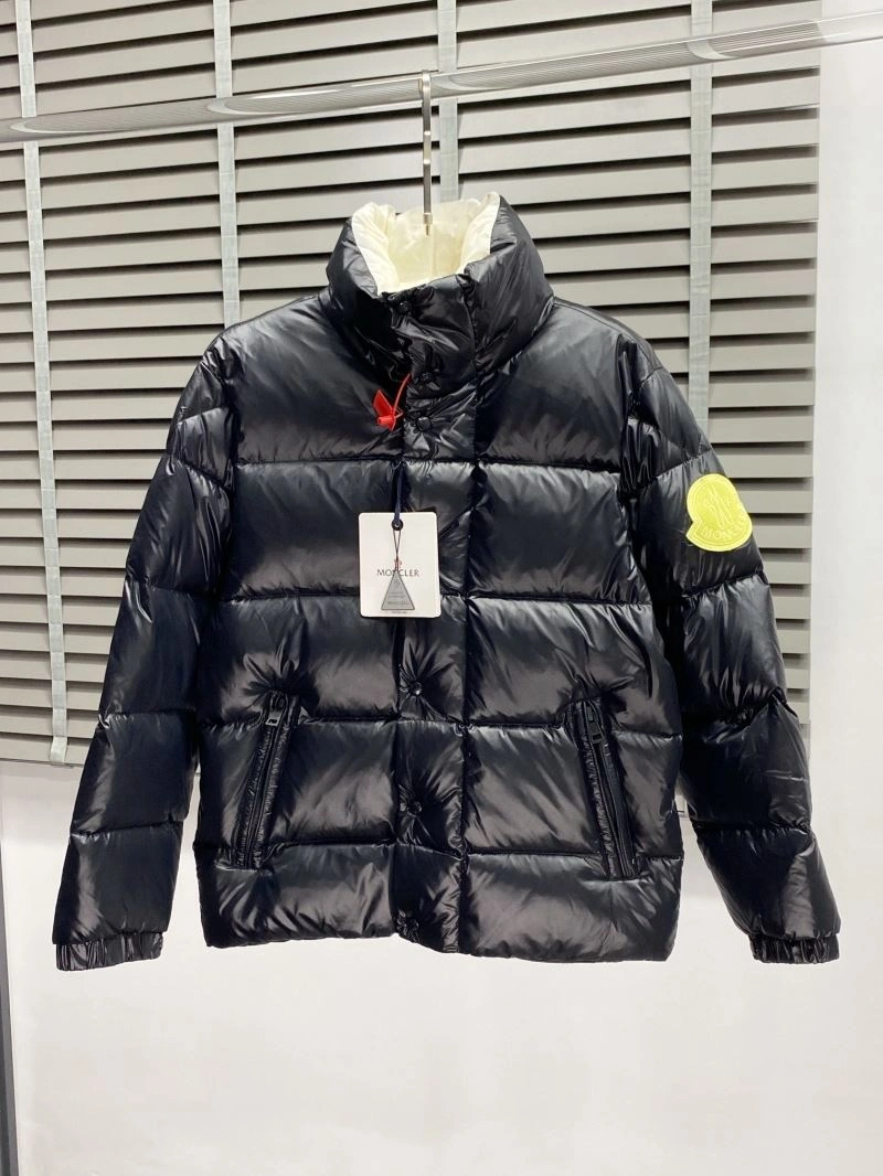 Unique Moncler Down Jackets 144178
