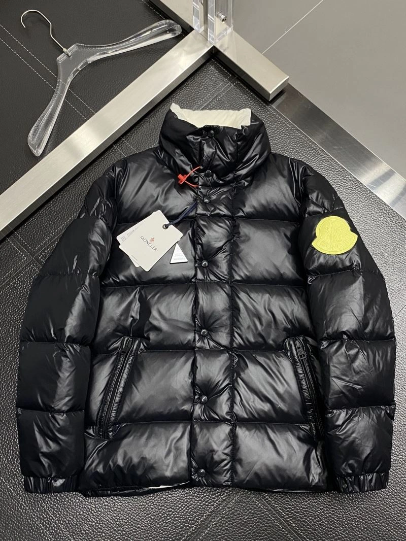 Unique Moncler Down Jackets 144178