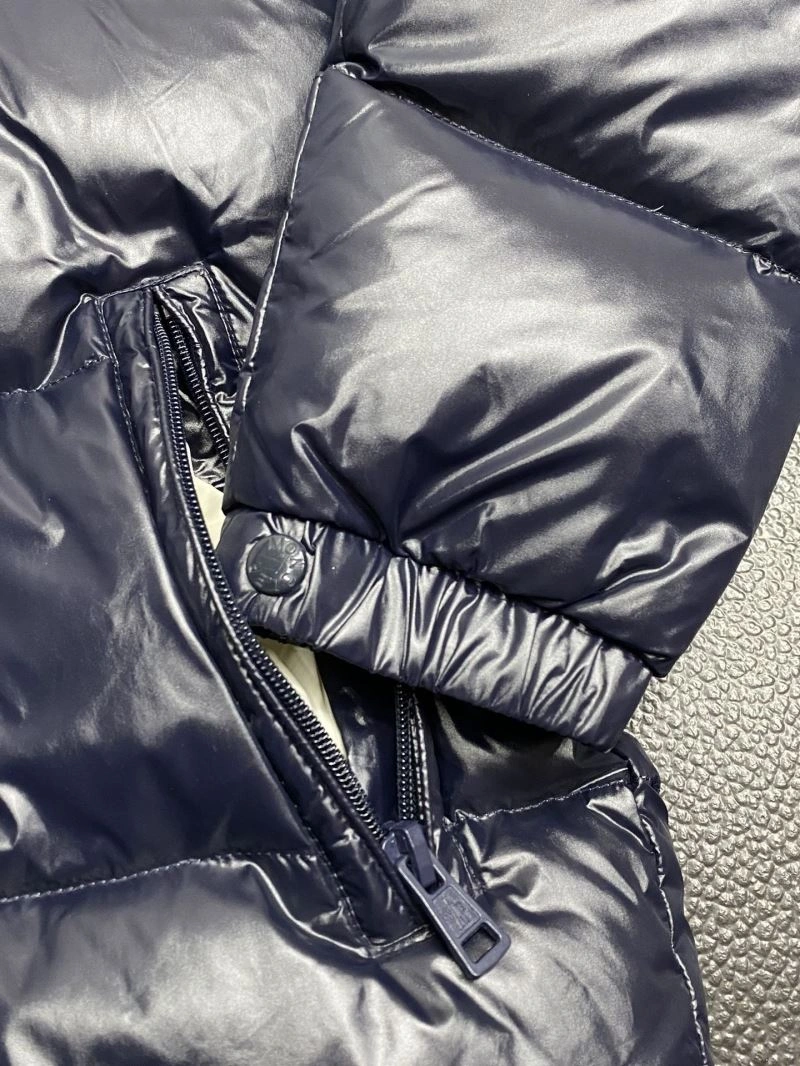 OdorResistant Moncler Down Jackets 144177