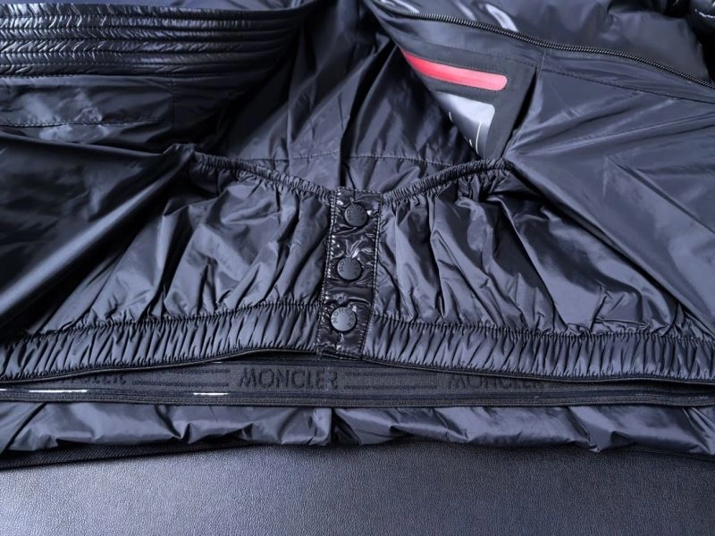 Moncler Down Jackets DailyWear 144173
