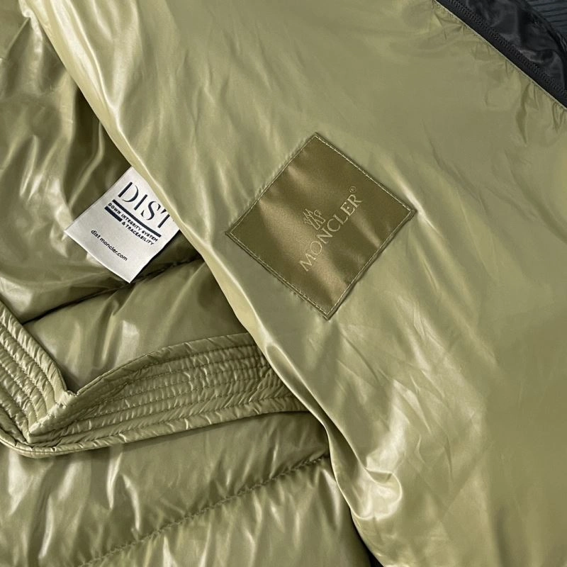 Moncler Down Jackets DailyWear 144167