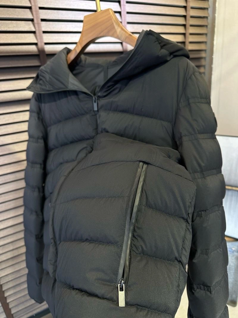 Moncler Down Jackets NewStyle 144166