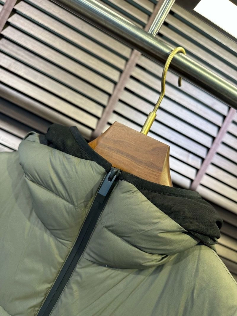 Popular Moncler Down Jackets 144163