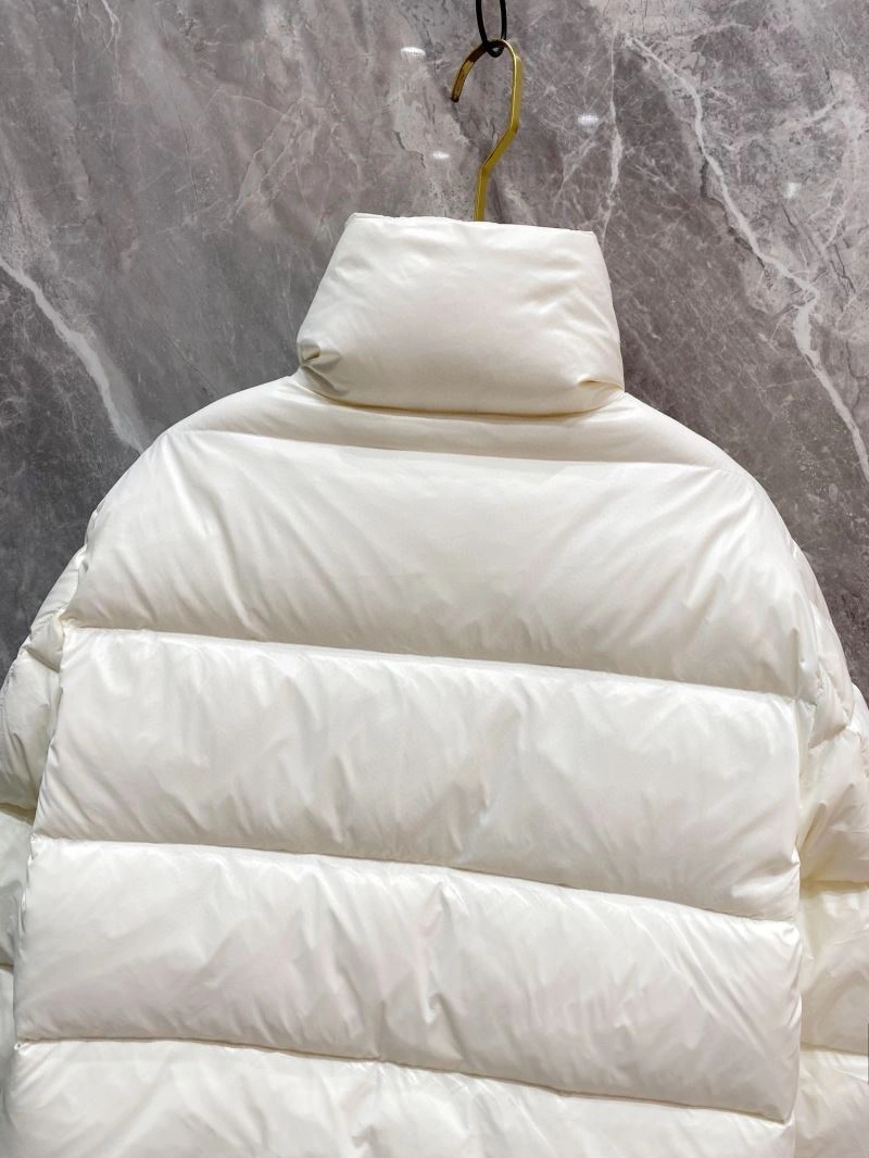Popular Moncler Down Jackets 144161