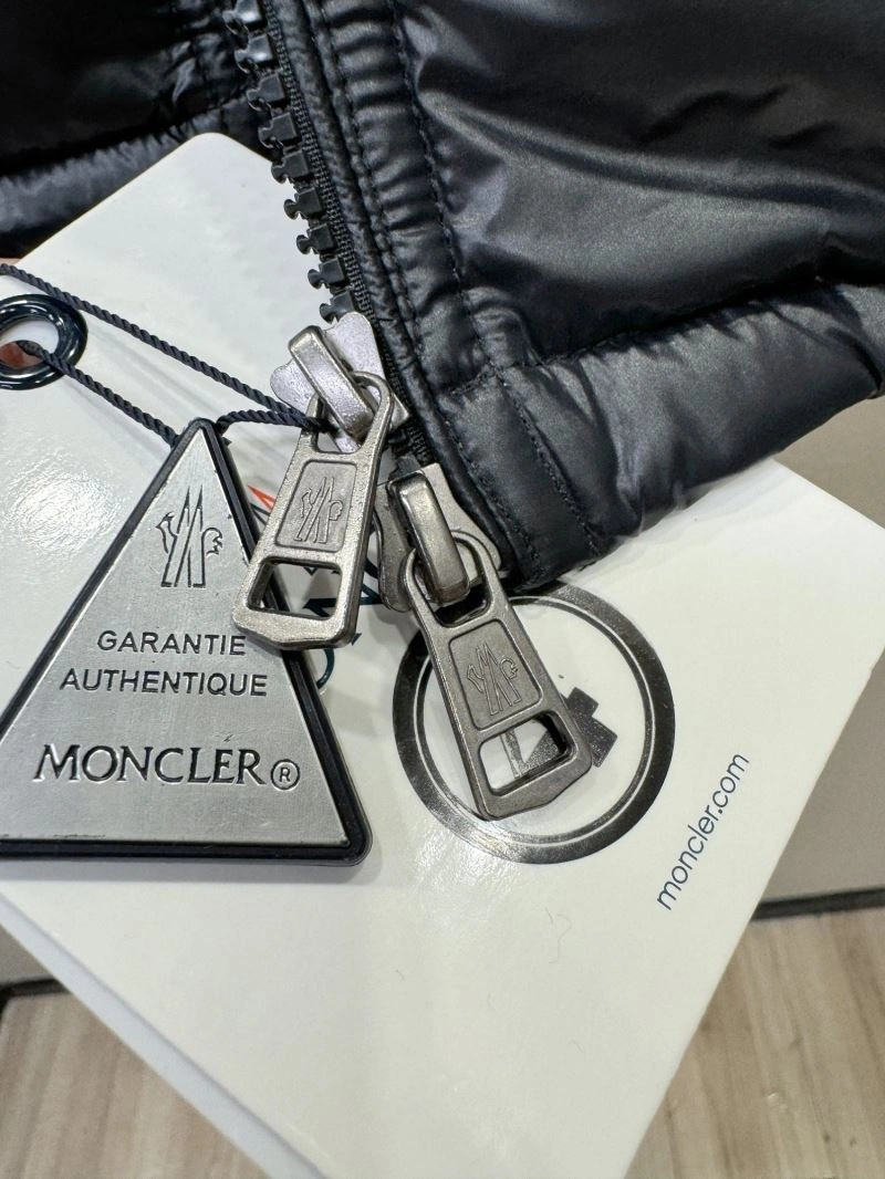 Moncler Down Jackets Efficient 144159