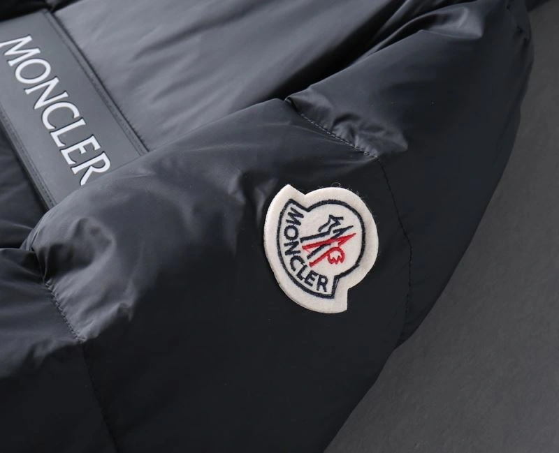 Moncler Down Jackets Comfortable 139511