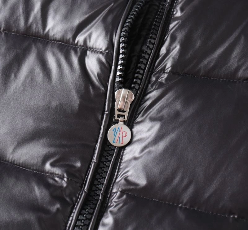 NewStyle Moncler Down Jackets 144149