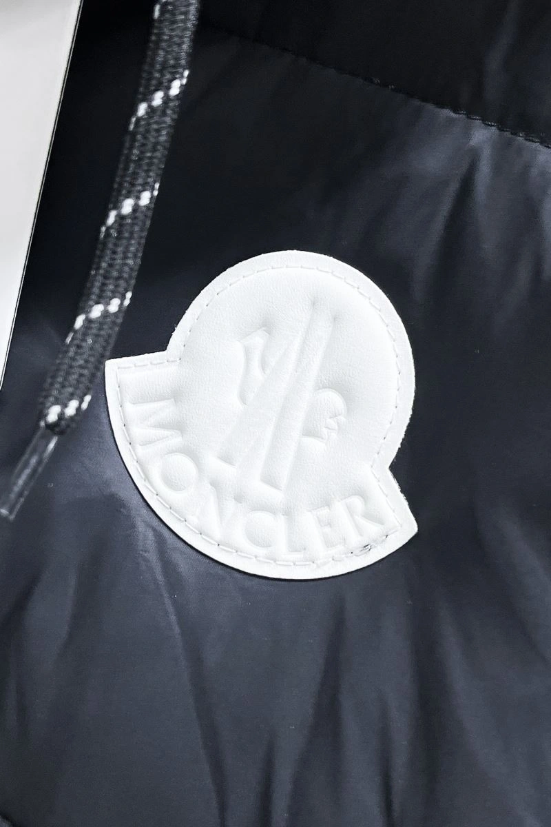 Moncler Down Jackets StreetReady 144175