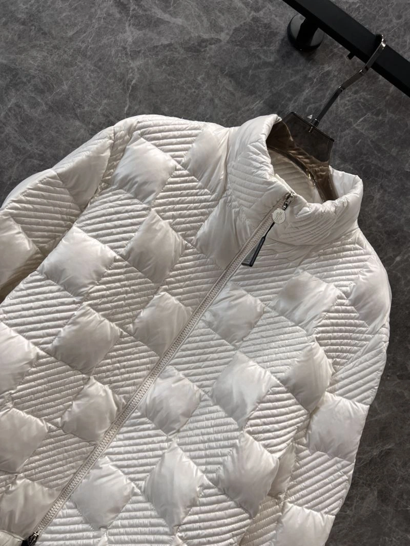 Seasonal Moncler Down Jackets 144144