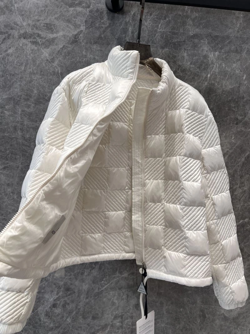 Seasonal Moncler Down Jackets 144144
