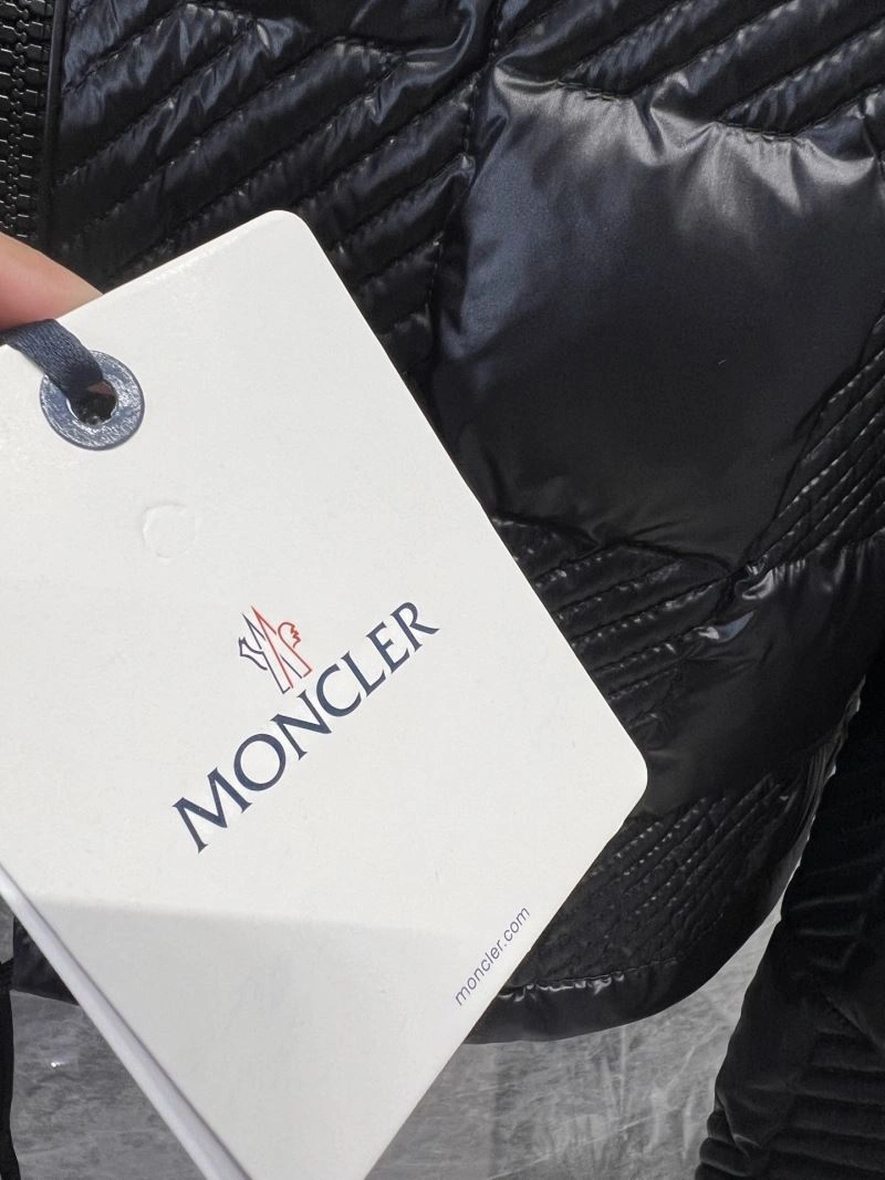 Moncler Down Jackets Lightweight 144148