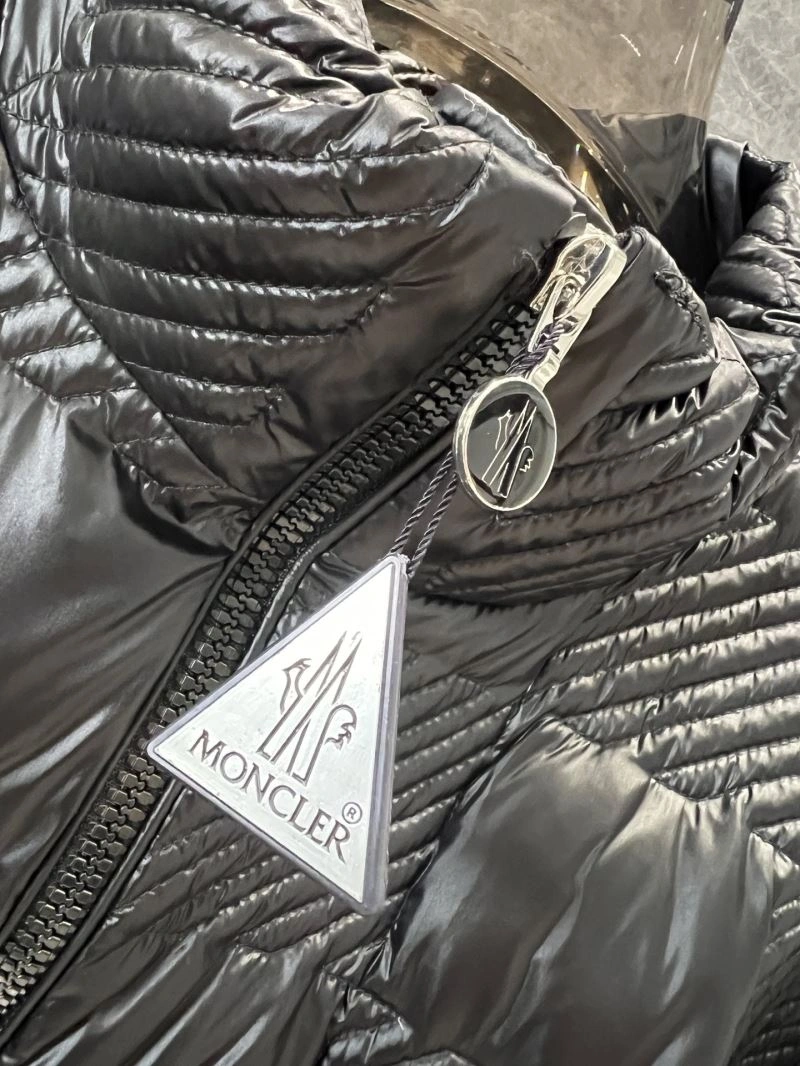 Moncler Down Jackets Lightweight 144148