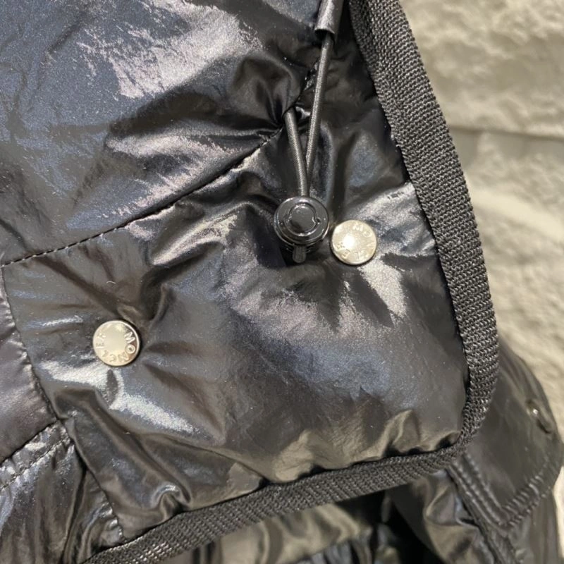 Moncler Down Jackets UrbanChic 139497