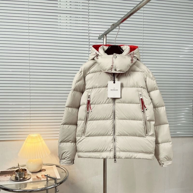 Moncler Down Jackets Durable 144152