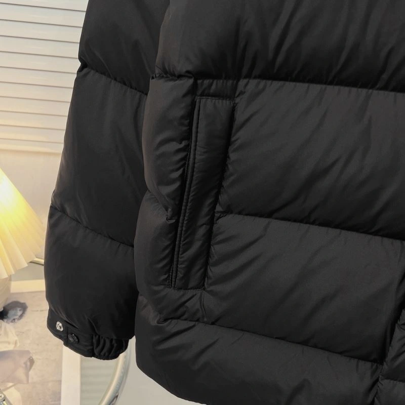 Sleek Moncler Down Jackets 144142