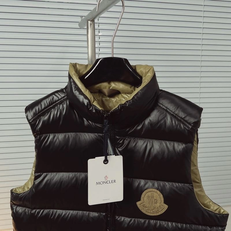 Moncler Down Jackets Casual 144147