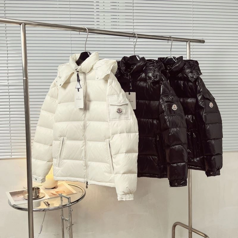 Moncler Down Jackets Classic 144134