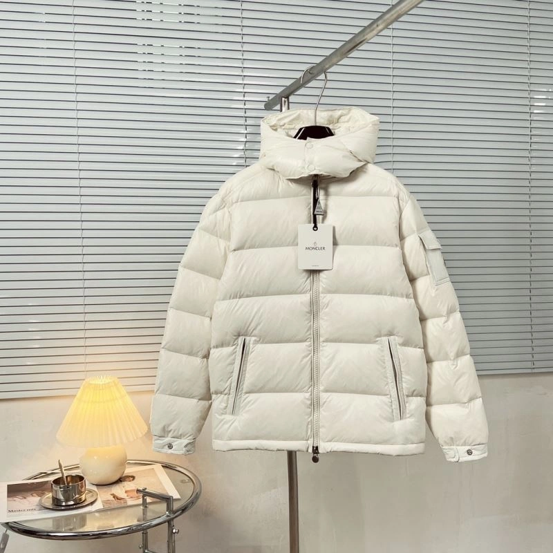 Moncler Down Jackets Classic 144134