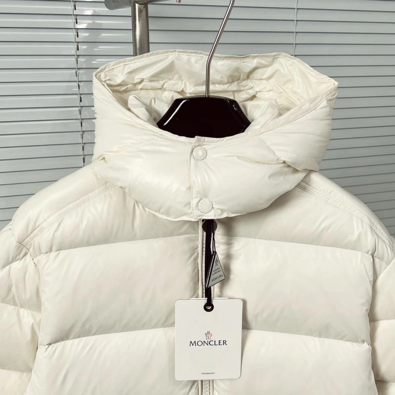 Moncler Down Jackets Classic 144134