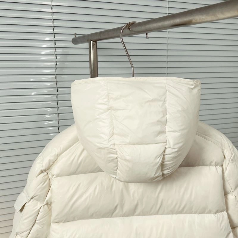 Moncler Down Jackets Classic 144134