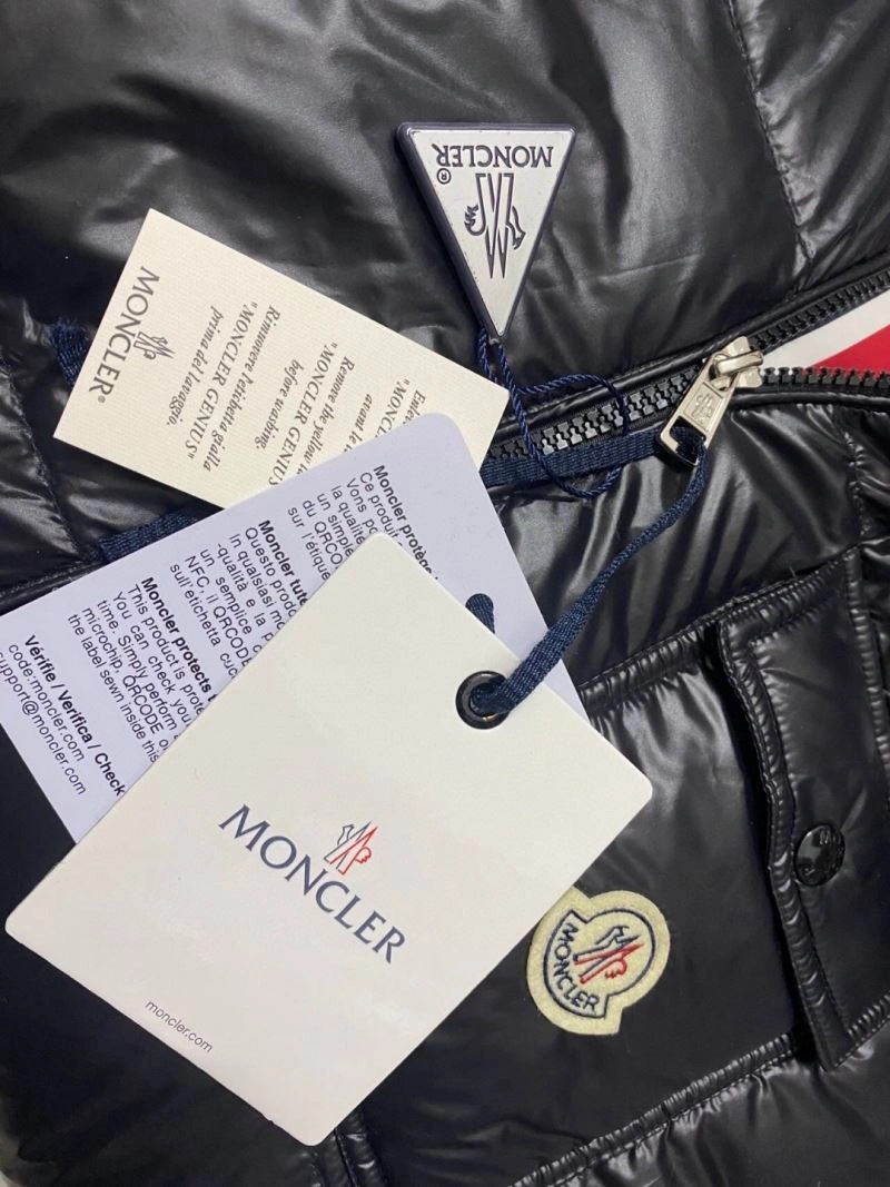 Moncler Down Jackets FlexibleFit 144138