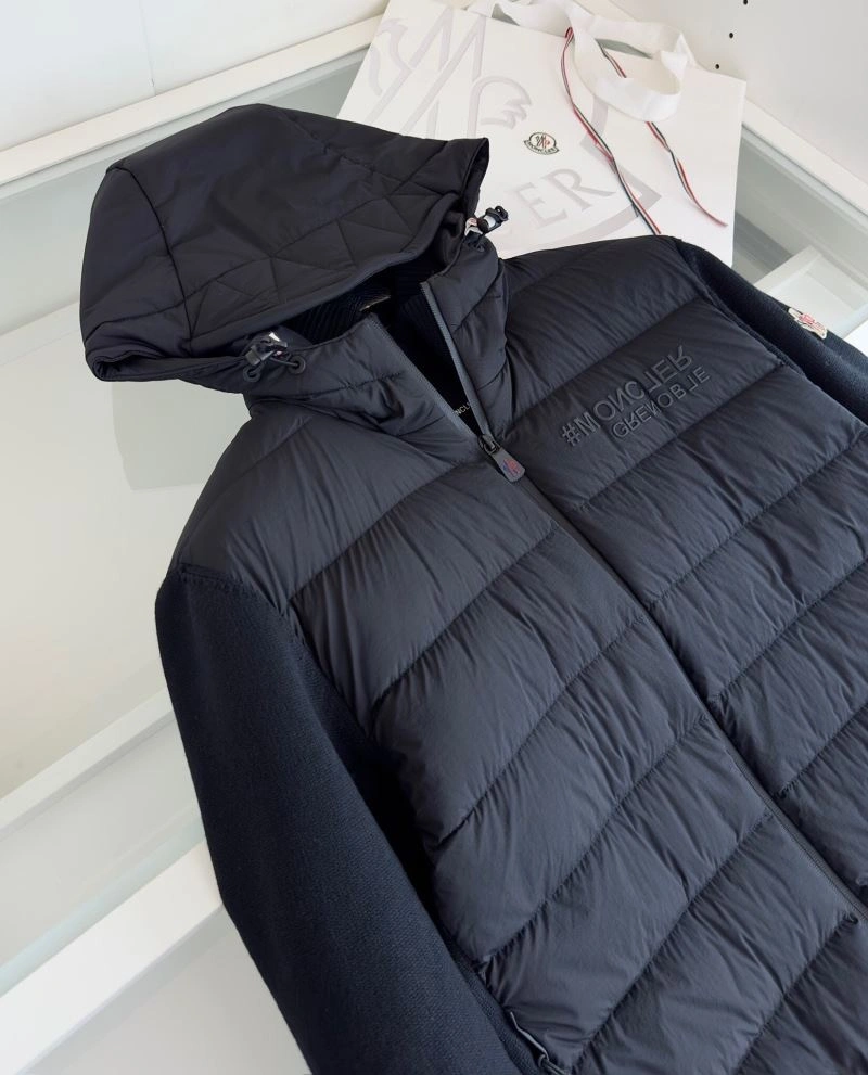 Lightweight Moncler Down Jackets 144136