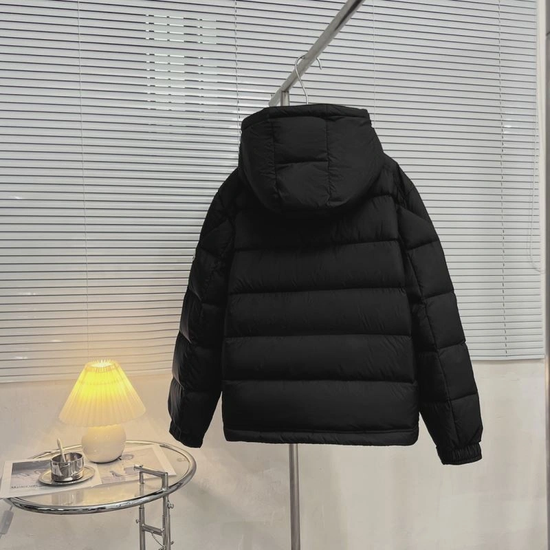 Timeless Moncler Down Jackets 144133