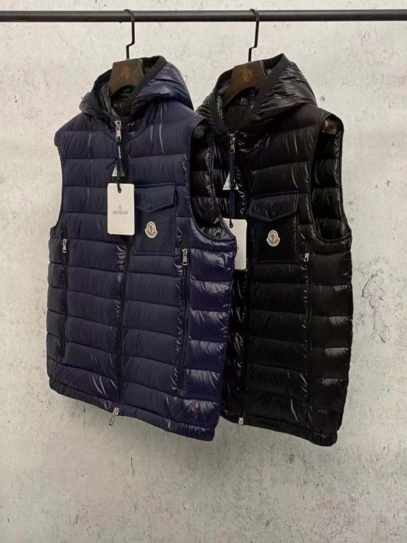Moncler Down Jackets Supportive 144131
