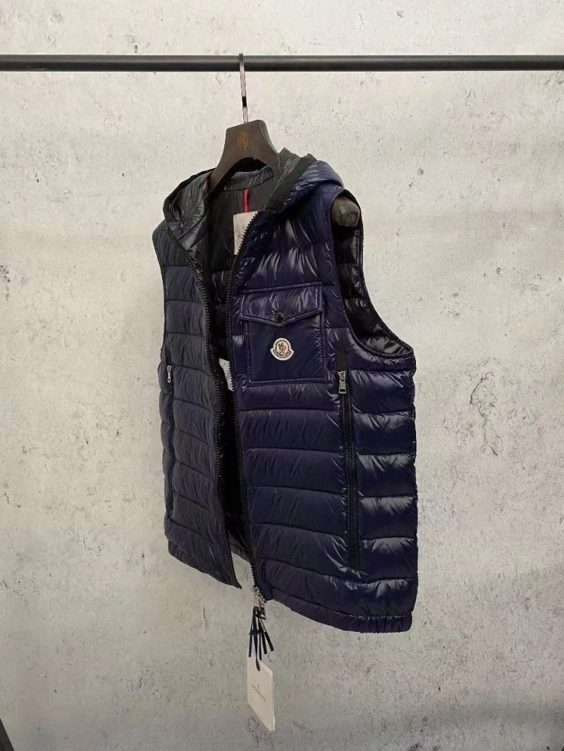 Moncler Down Jackets Supportive 144131