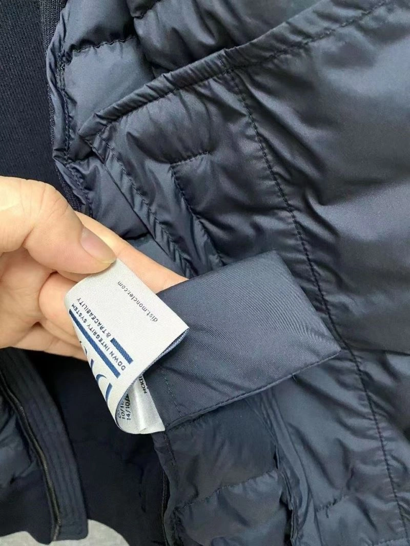 Moncler Down Jackets Bright 144128