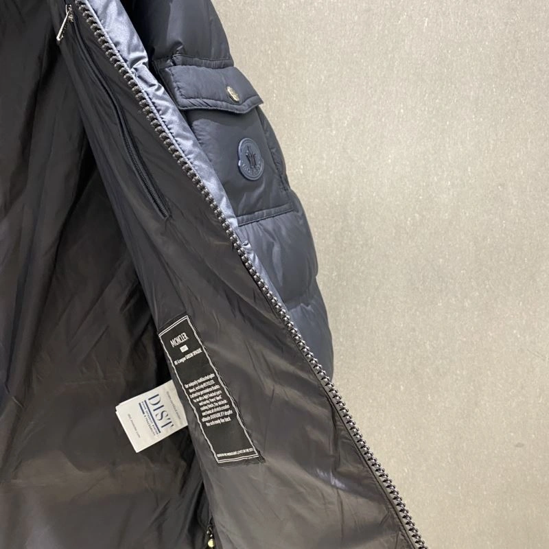 Moncler Down Jackets SmoothTexture 144124
