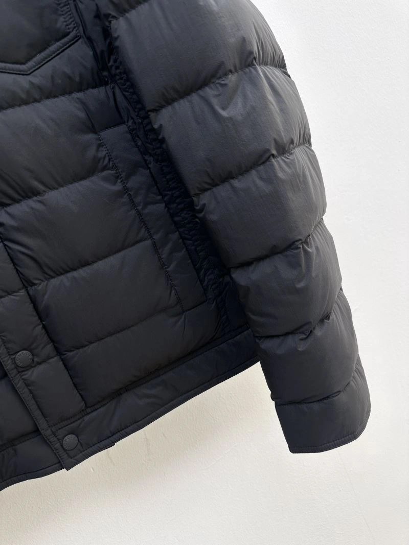 Affordable Moncler Down Jackets 144125